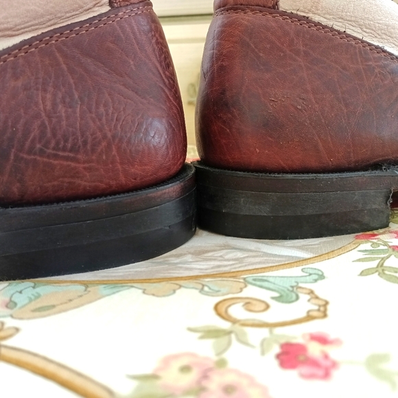 BOHO,  VINTAGE "BOULET" LEATHER CANADIAN BOOTS!! - Picture 14 of 17